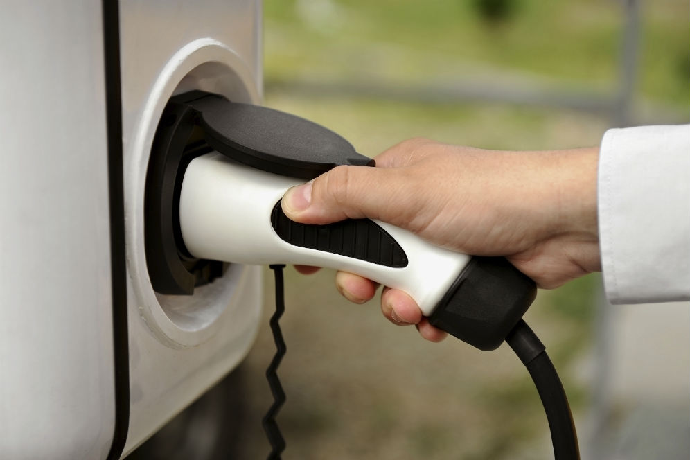 Electric vehicles “mainstream”, webinar told